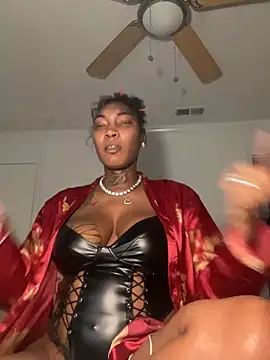 Snapshot of CUMQUEEN-XXX69 chatting on 03.04.26 CUMQUEEN-XXX69 online show from 03.04.26