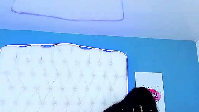 Snapshot of KyleRosee chatting on 02.04.25 KyleRosee online show from 02.04.25