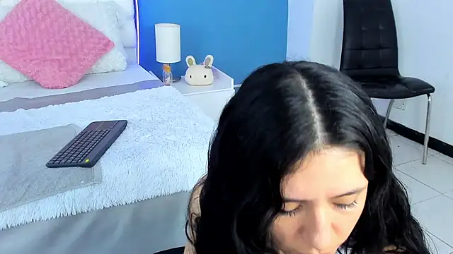 Snapshot of KyleRosee chatting on 02.06.25 KyleRosee online show from 02.06.25