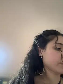 Snapshot of KyleRosee chatting on 03.19.25 KyleRosee online show from 03.19.25