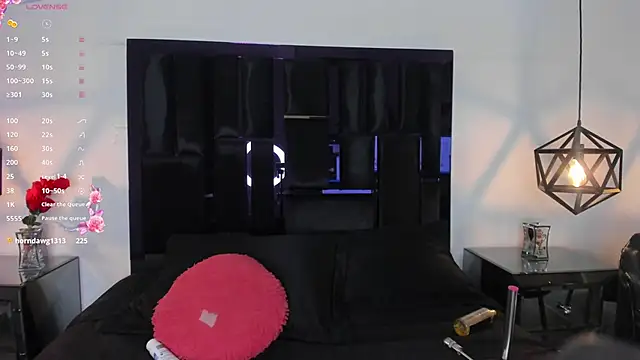 Zayda 1 online show from 02.17.25