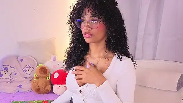 Heily Fox online show from 04.19.26