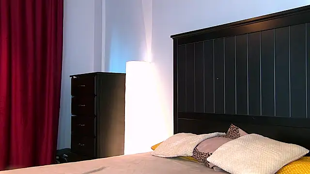 Yanira Muslim online show from 09.22.25