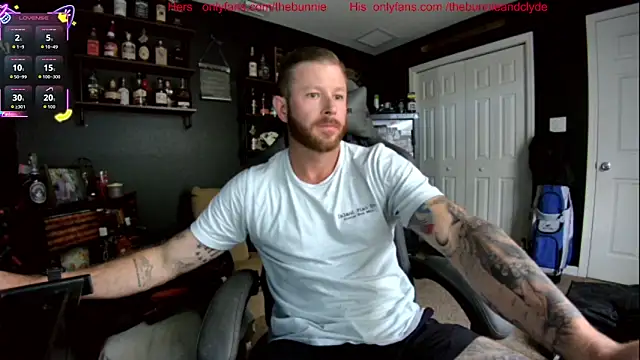 Snapshot of chillinthemosttt chatting on 10.21.25 chillinthemosttt online show from 10.21.25