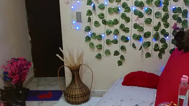 Snapshot of Latin_Mature975 chatting on 02.09.25 Latin Mature975 online show from 02.09.25