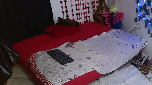 Snapshot of Latin_Mature975 chatting on 02.26.25 Latin Mature975 online show from 02.26.25