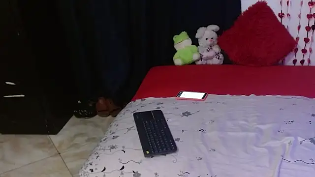 Snapshot of Latin_Mature975 chatting on 03.02.25 Latin Mature975 online show from 03.02.25