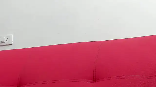 Snapshot of Latin_Mature975 chatting on 10.03.25 Latin Mature975 online show from 10.03.25