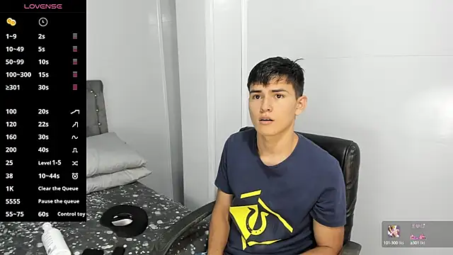 Snapshot of Jacobb_Lee chatting on 01.11.25 Jacobb Lee online show from 01.11.25