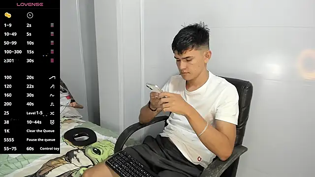 Snapshot of Jacobb_Lee chatting on 02.07.25 Jacobb Lee online show from 02.07.25