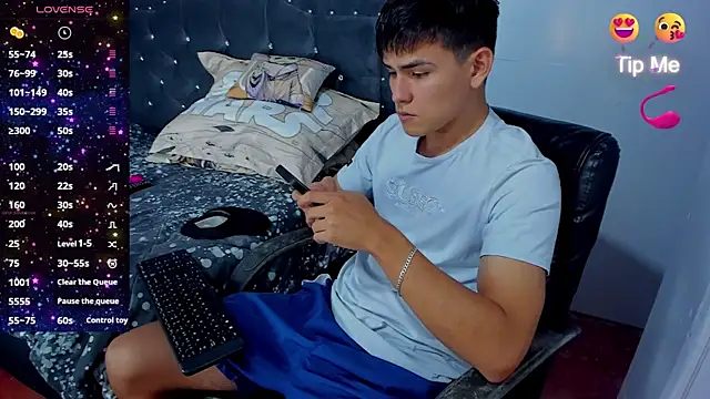 Snapshot of Jacobb_Lee chatting on 09.23.25 Jacobb Lee online show from 09.23.25