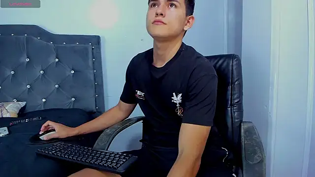 Jacobb Lee online show from 11.13.25