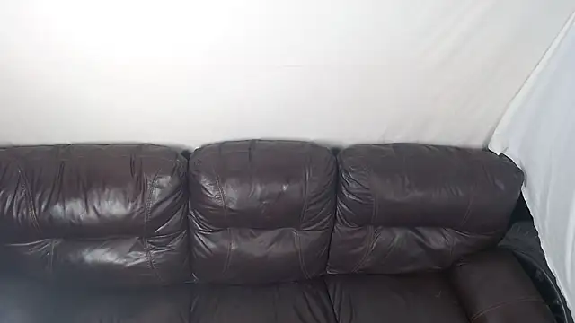 Snapshot of allissonw13 chatting on 11.18.25 allissonw13 online show from 11.18.25