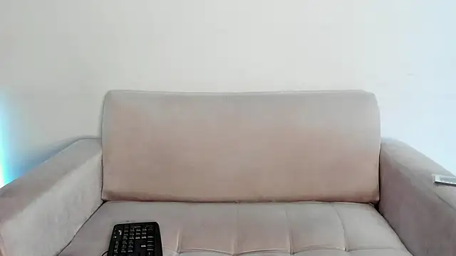 Snapshot of Lilacutte_ chatting on 12.13.24 Lilacutte online show from 12.13.24