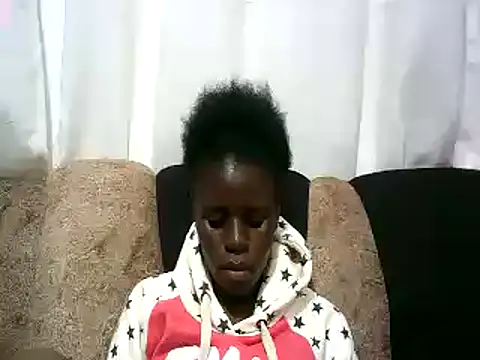 Snapshot of hottgirlval chatting on 01.09.25 hottgirlval online show from 01.09.25