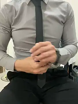 harrylouis1357 online show from 12.10.24