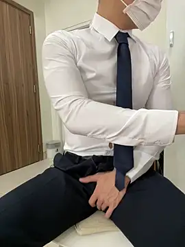 harrylouis1357 online show from 12.14.24