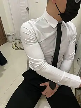 harrylouis1357 online show from 12.29.24