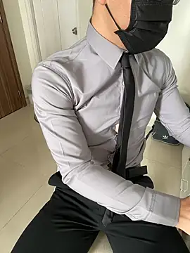 harrylouis1357 online show from 01.05.25