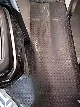 A man in public online show from 01.17.26