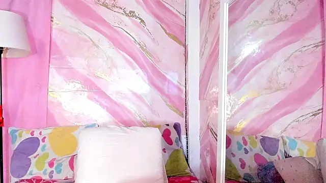 Snapshot of JessyZoe chatting on 02.18.26 JessyZoe online show from 02.18.26