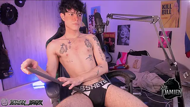 cinnamon boyxxx online show from 11.10.25