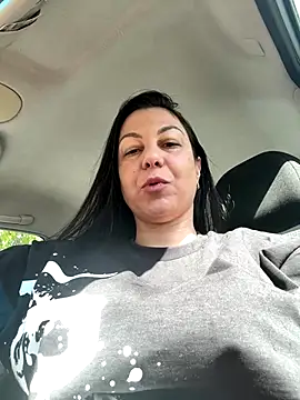 Snapshot of SexxyMeriem chatting on 09.23.25 SexxyMeriem online show from 09.23.25