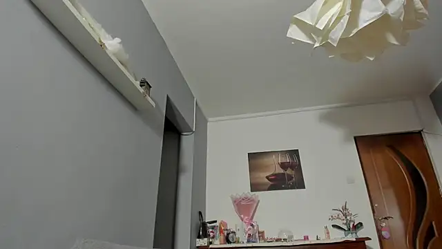 SexxyMeriem online show from 05.19.26