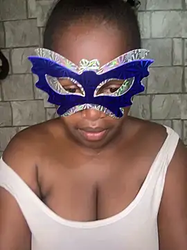 Snapshot of honny_sonnie chatting on 09.29.25 honny sonnie online show from 09.29.25