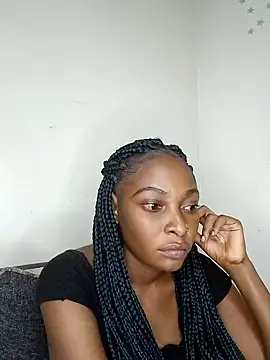 Midnight Clique  online show from 01.08.25