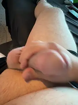 Snapshot of Sebastian24589 chatting on 09.24.25 Sebastian24589 online show from 09.24.25