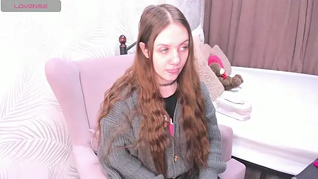 Snapshot of Kvetachka chatting on 12.29.24 Kvetachka online show from 12.29.24