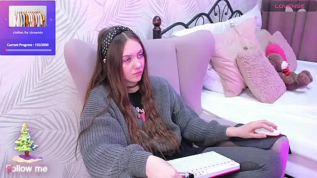 Snapshot of Kvetachka chatting on 12.29.24 Kvetachka online show from 12.29.24