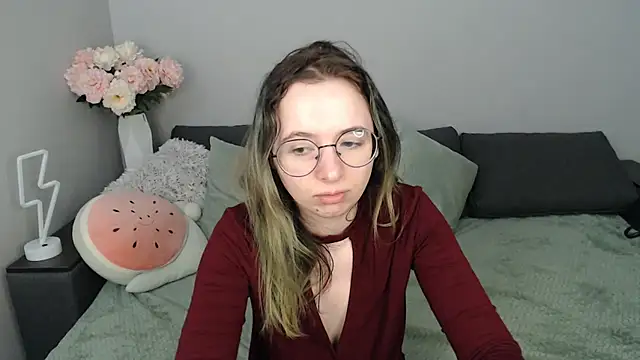 Mini Diva online show from 09.19.25