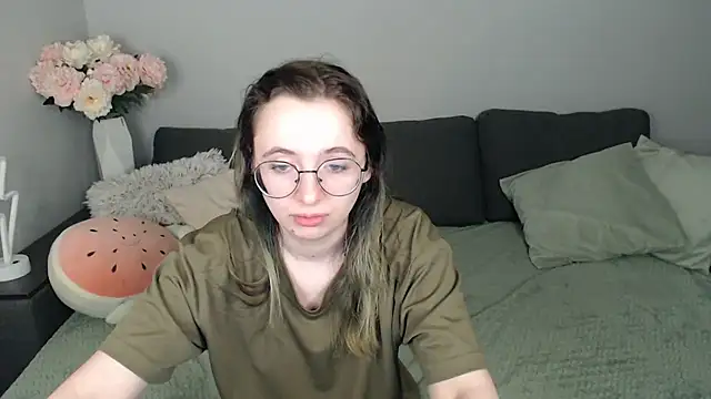 Mini Diva online show from 10.01.25