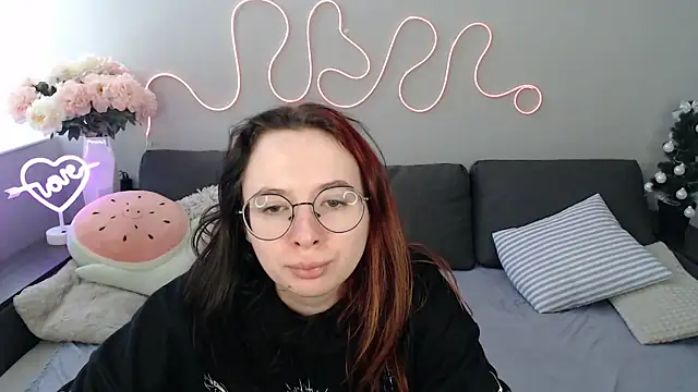 Snapshot of Mini_Diva chatting on 01.17.26 Mini Diva online show from 01.17.26