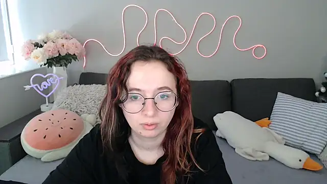 Snapshot of Mini_Diva chatting on 03.01.26 Mini Diva online show from 03.01.26