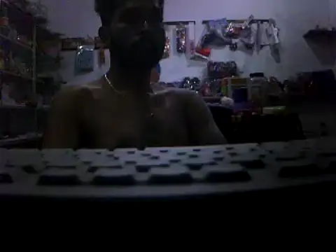 Snapshot of Heman100492 chatting on 01.14.25 Heman100492 online show from 01.14.25