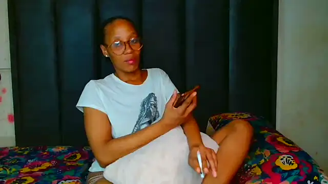 Kiaralane xx online show from 02.05.25