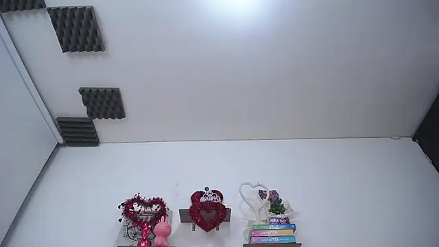 luly pink online show from 12.20.24