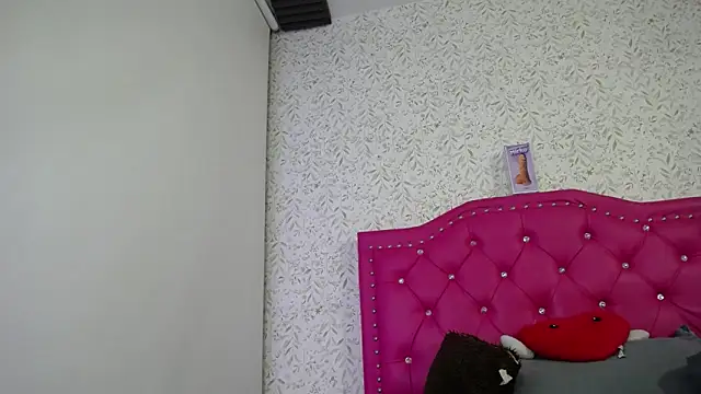 luly pink online show from 10.23.25