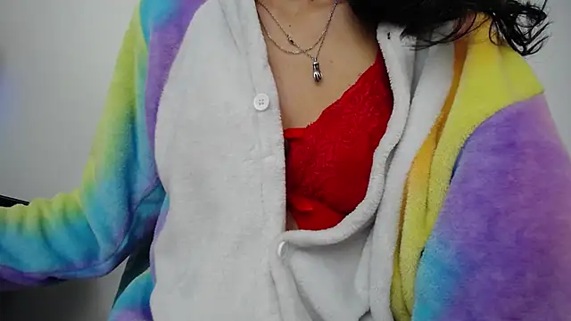 luly pink online show from 04.10.26