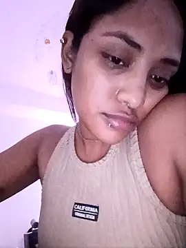 Snapshot of VictoireFeller chatting on 12.18.25 VictoireFeller online show from 12.18.25