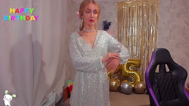 Snapshot of Kamila_icee chatting on 12.30.24 Kamila icee online show from 12.30.24