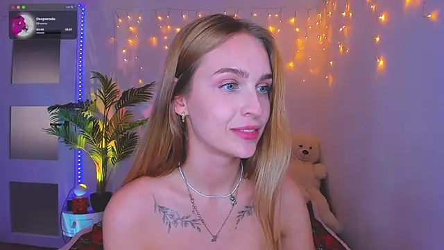 Snapshot of Kamila_icee chatting on 02.01.25 Kamila icee online show from 02.01.25