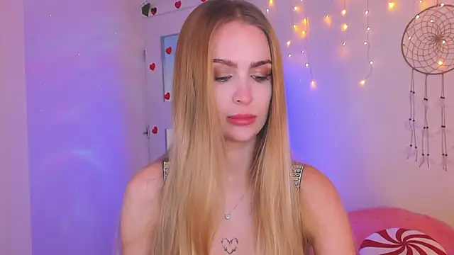 Snapshot of Kamila_icee chatting on 02.28.25 Kamila icee online show from 02.28.25