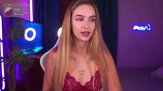 Kamila icee online show from 10.23.25