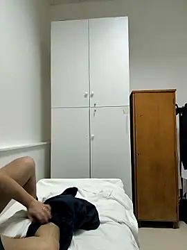 Snapshot of onbifeet chatting on 03.03.25 onbifeet online show from 03.03.25