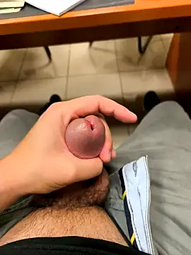 Snapshot of onbifeet chatting on 11.06.25 onbifeet online show from 11.06.25