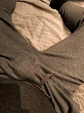 Snapshot of onbifeet chatting on 12.18.25 onbifeet online show from 12.18.25